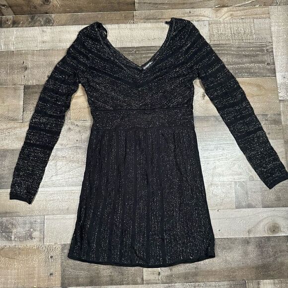 Guess Jeans Women’s Size XL Fit and Flare Dress Black Gold Vintage Long Sleeve - Picture 1 of 8
